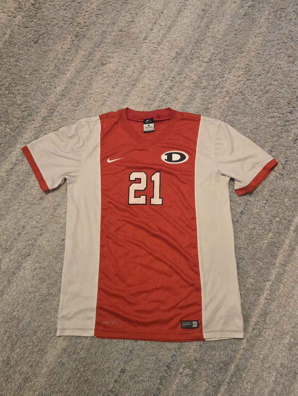 Nike Dri-FIT Team Jersey Red/White Colorblock #21 Men’s Size Small Soccer Traini